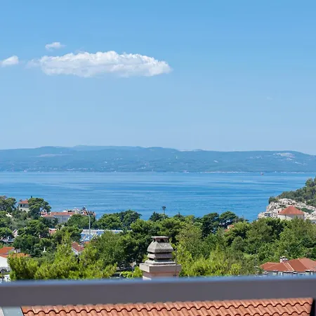 Sea Breeze Makarska-3br, Sea View & Prime Location