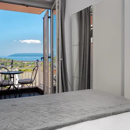 Διαμέρισμα Sea Breeze Makarska-3br, Sea View & Prime Location *