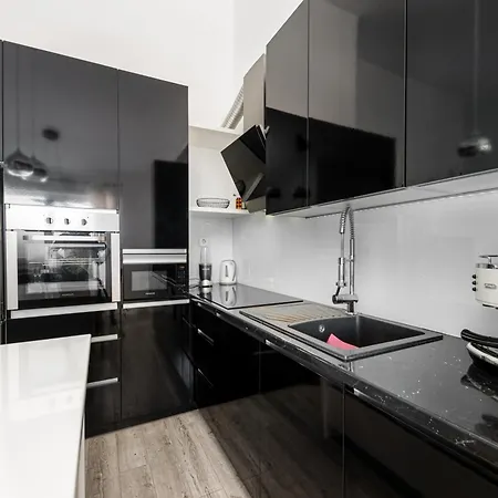 Apartman Aurea Mare Makarska-3Br, Sea View & Prime Location *