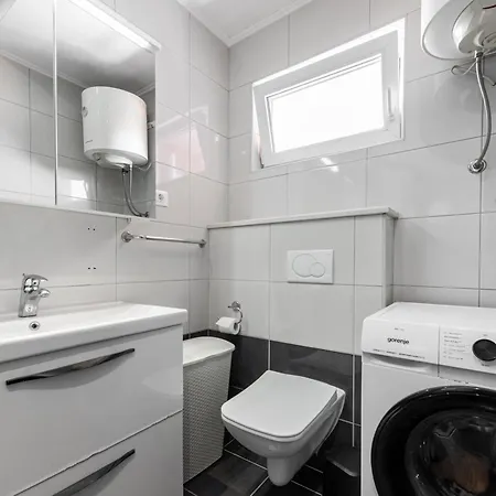 Aurea Mare Makarska-3Br, Sea View & Prime Location *