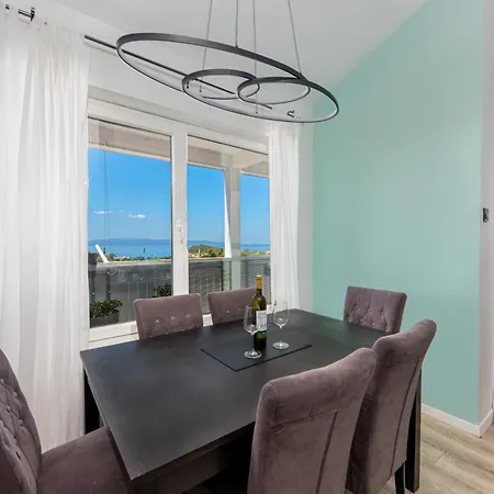 Apartman Aurea Mare Makarska-3Br, Sea View & Prime Location *