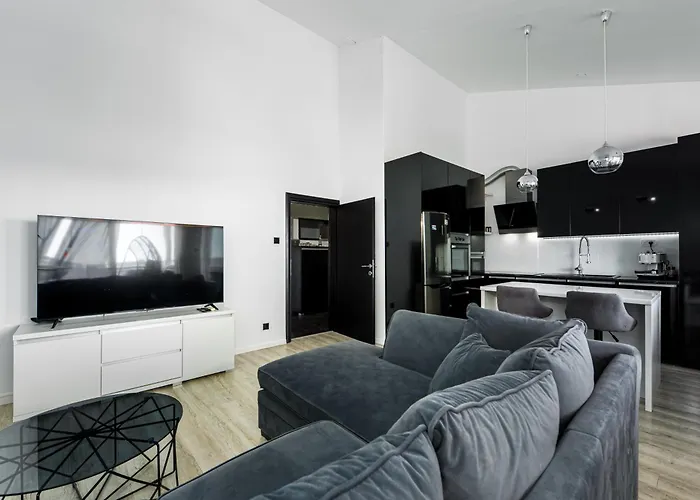 Sea Breeze Makarska-3br, Sea View & Prime Location Apartman