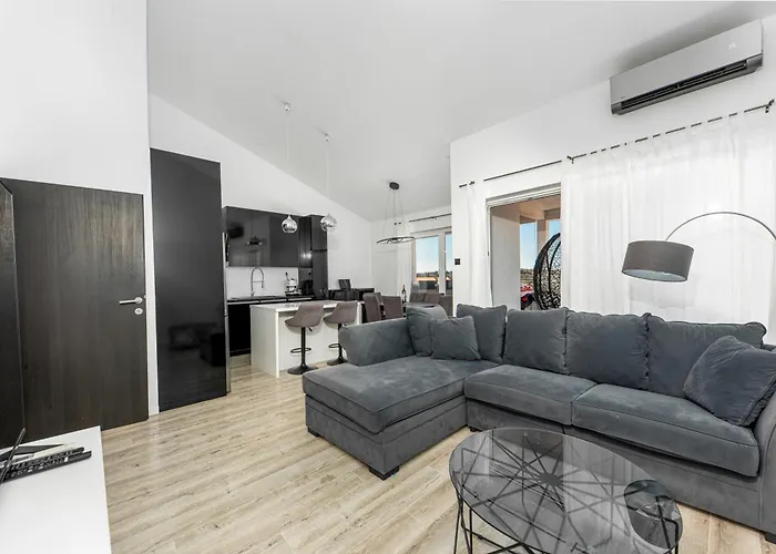 Apartman Sea Breeze Makarska-3br, Sea View & Prime Location *